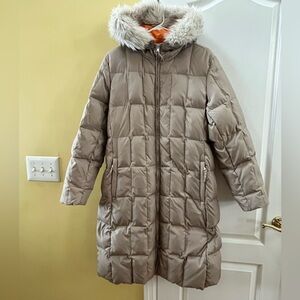 EUC Gap Long Puffer Coat Size Large